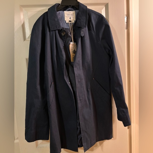 Native Youth Men's Navy Blue 100% Cotton Snap
Front Collared Trench Coat M NWT - Picture 2 of 6